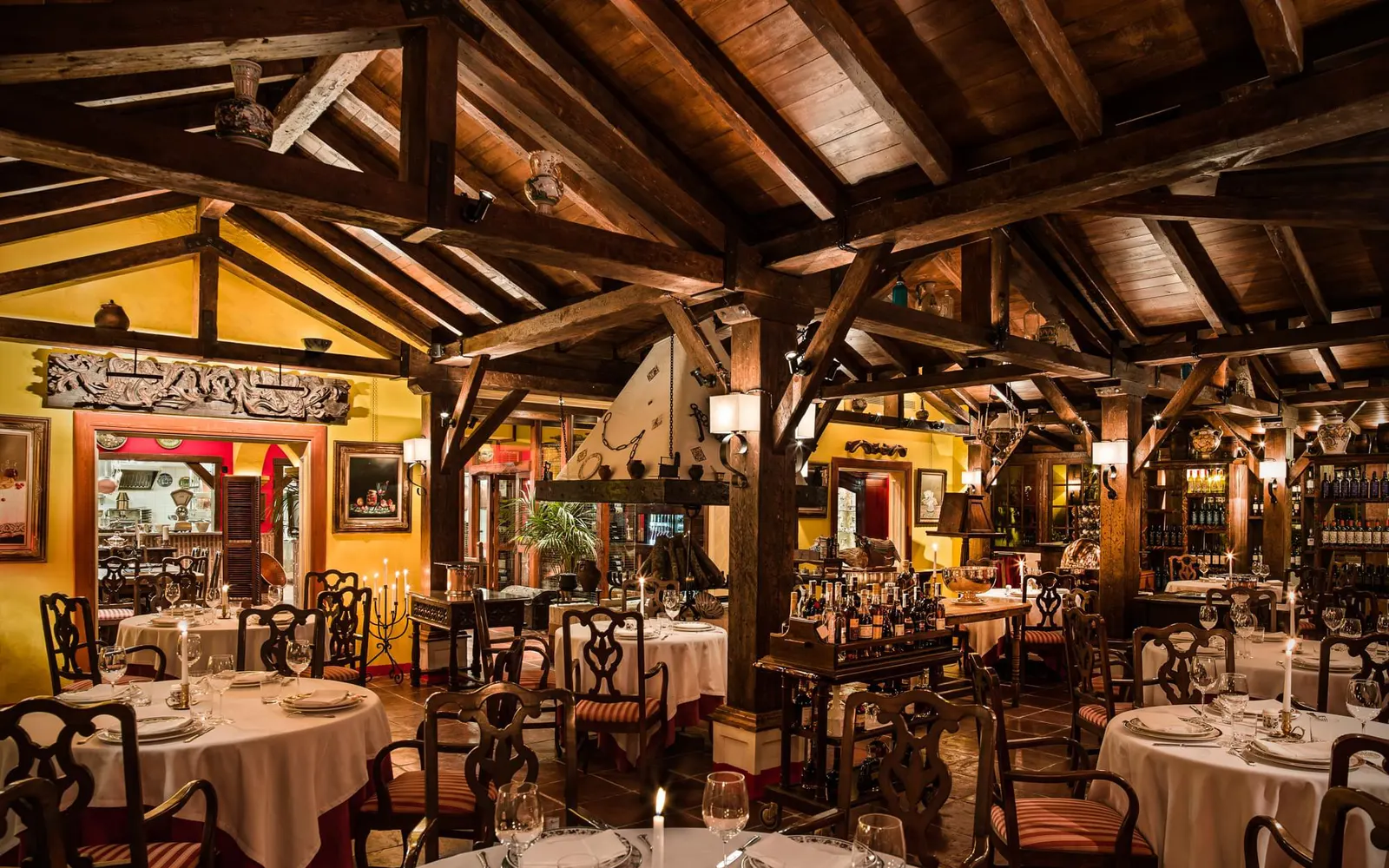 El Portalon – Restaurant & Bar interior, Baku, Azerbaijan (photo 1)
