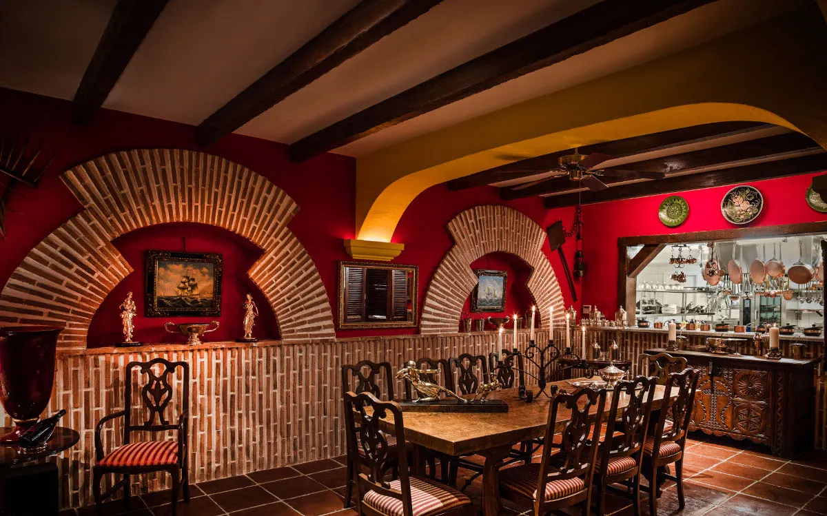 El Portalon – Restaurant & Bar interior, Baku, Azerbaijan (photo 2)