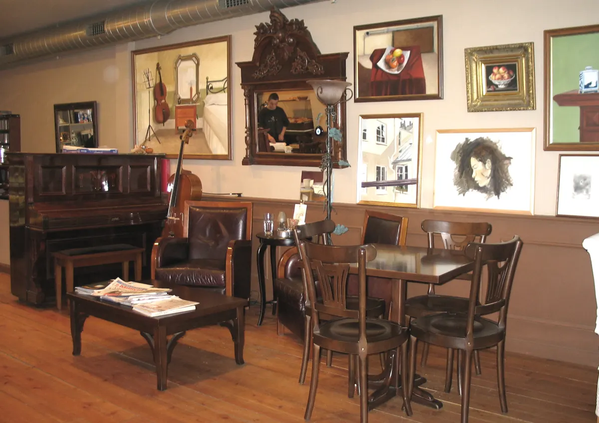 Fincan Cafe – Restaurant & Bar interior, Istanbul, Turkey (photo 1)