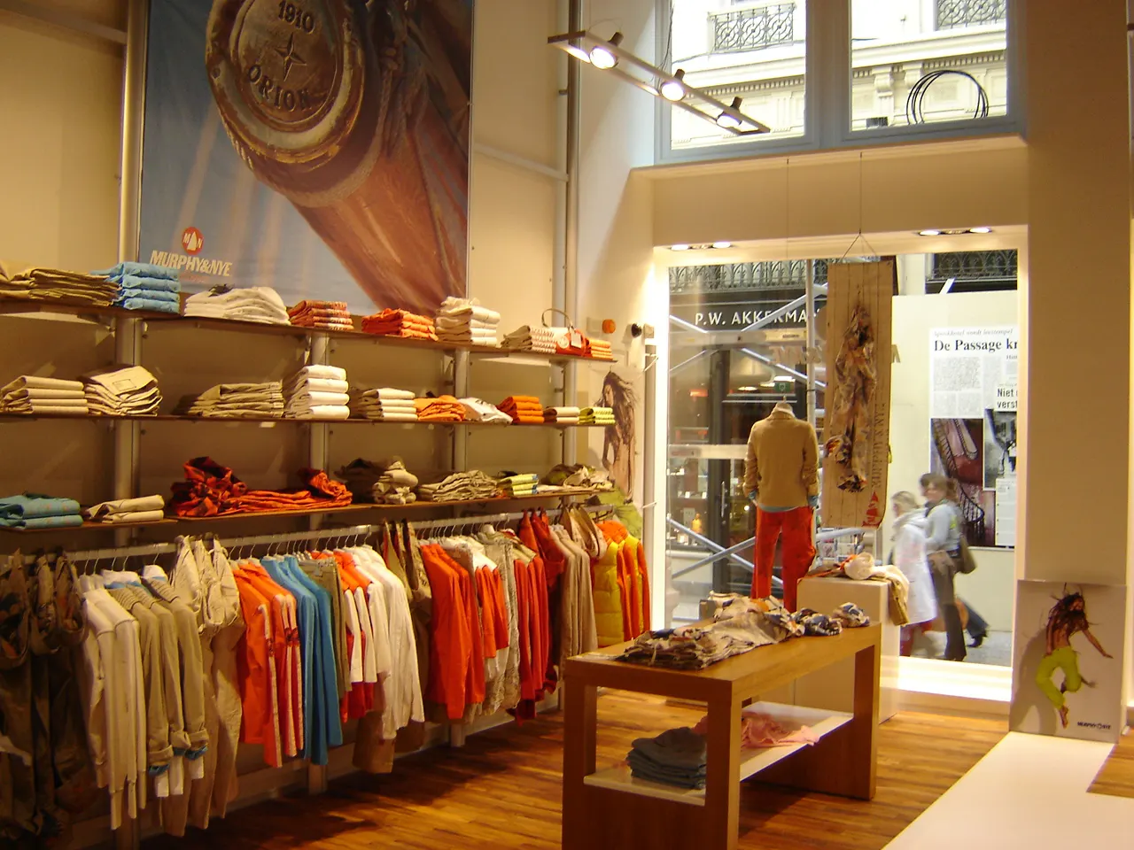 Muphy – Commercial interior, Turgutreis, Turkey (photo 1)